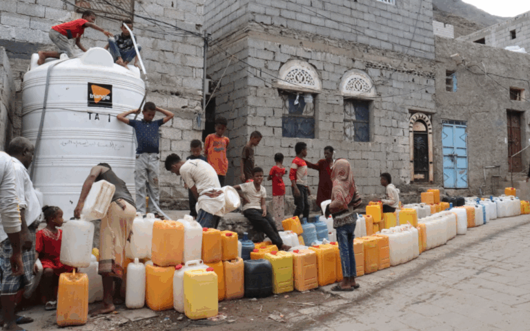distribution_eau_yemen